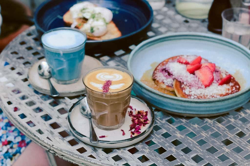 best things to do in primrose hill london posh london areas camden town notting hill west north london farm girl cafe vegan vegetarian